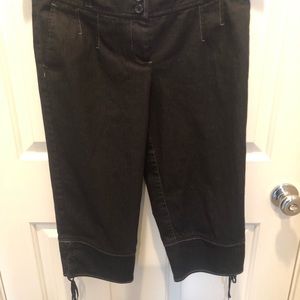 Adorable ❤️ Ann Taylor Life Black Jean Capri Pants